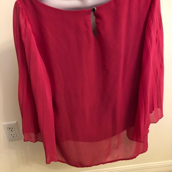 AB studio hop pink top with wing sleeves. Size: M - Picture 5 of 5